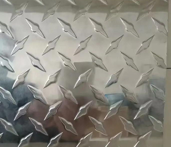�ڰ���������